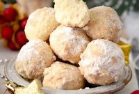 Melt-Away Cinnamon Snowballs