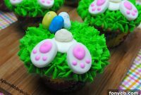 Hoppy Easter Bunny Bum and Egg Cupcakes