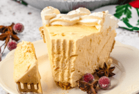 Spiced Eggnog Velvet Pie