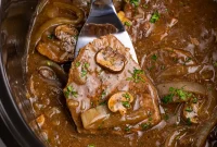 Tender Slow Cooker Round Steak and Gravy