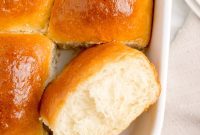 Soft & Fluffy Pull-Apart Dinner Rolls