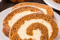 Classic Spiced Pumpkin Roll