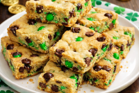 Lucky Shamrock Chocolate Chip Cookie Bars