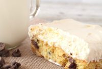 Chocolate Chip Cookie Cheesecake Bars