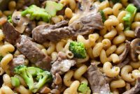 Hearty Beef, Mushroom & Broccoli Pasta