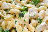 Creamy Cheesy Chicken and Broccoli Shells