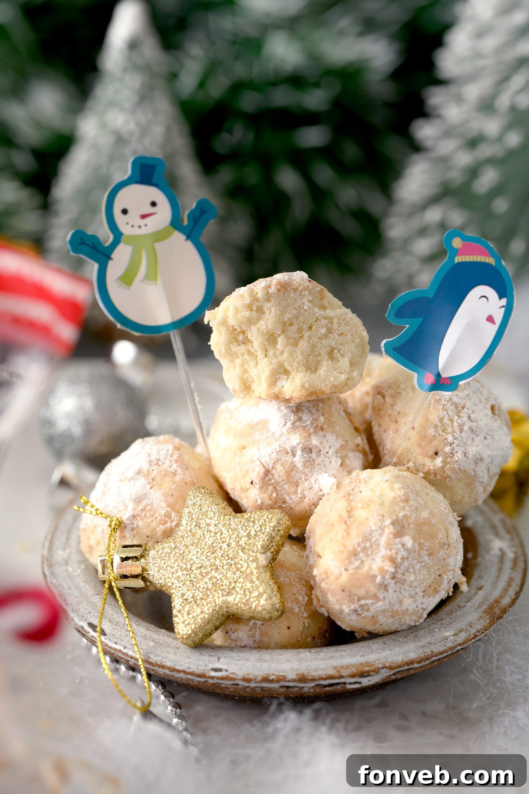 Cinnamon Mexican Wedding Cookies in an airtight container for storage