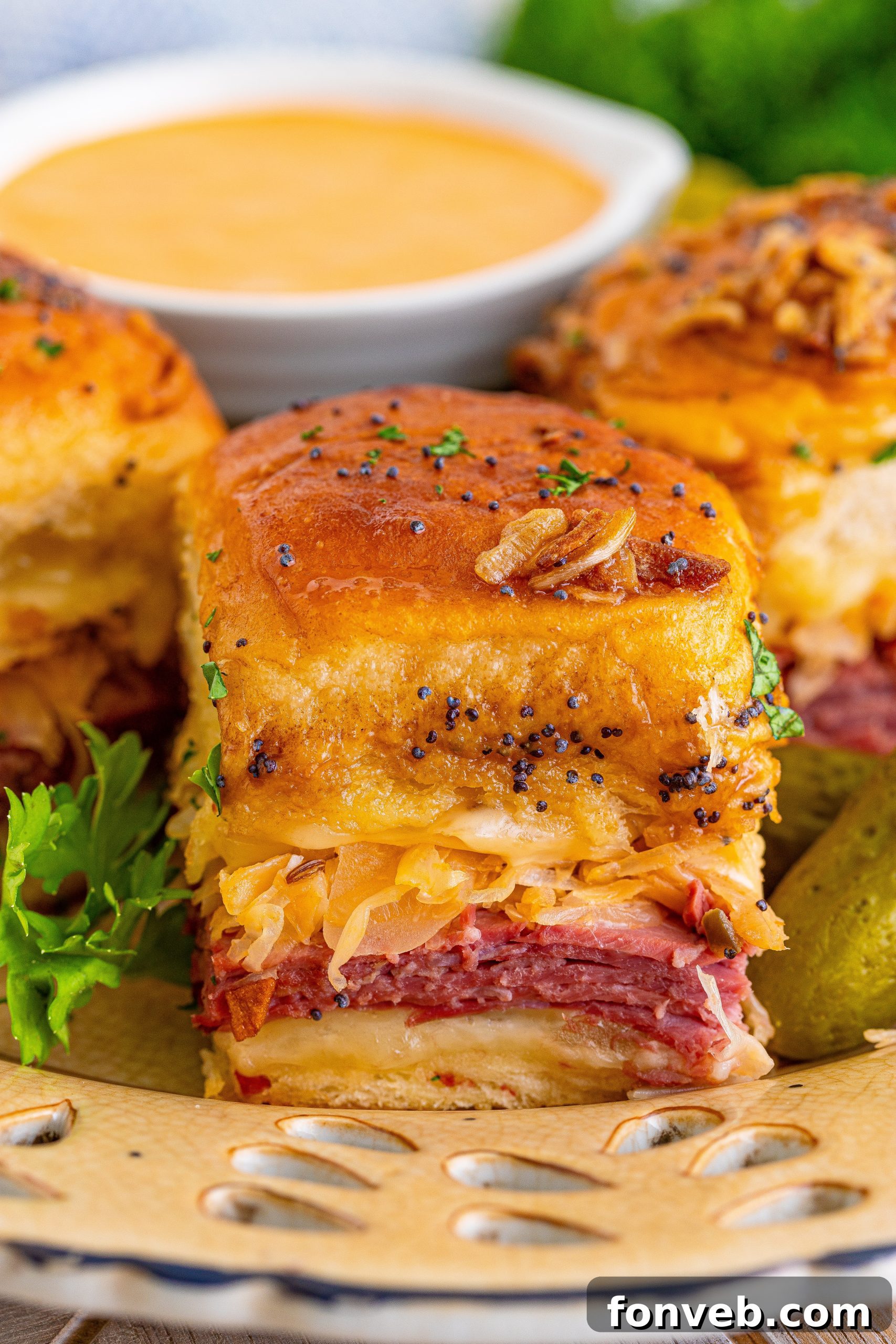 A dish of Reuben Sliders with a 'Did you make this recipe?' callout, encouraging sharing.