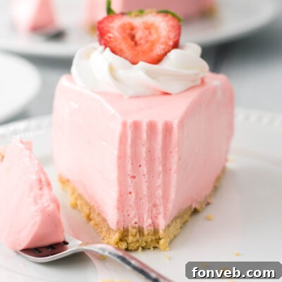 No Bake Strawberry Cheesecake