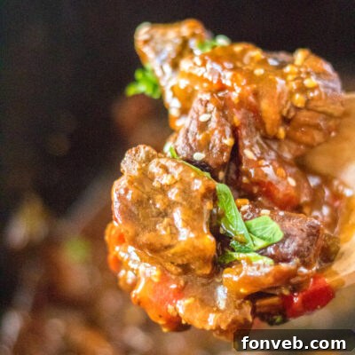 Hearty Slow Cooker Pepper Steak with Onions 13 Slow Cooker Pepper Steak and Onions