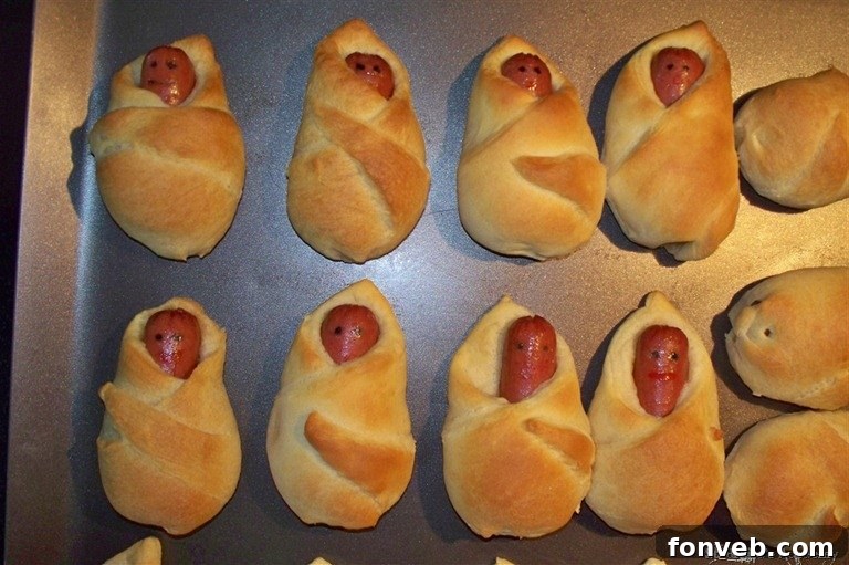 Babies in a Blanket Hot Dog Snacks for Parties