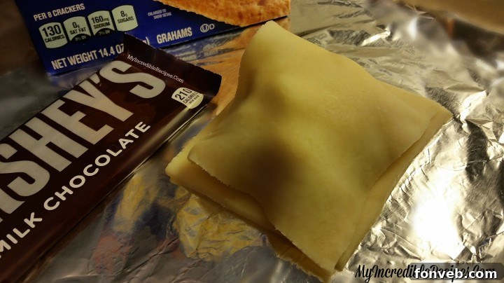 S'mores pocket pie filling ready for top crust