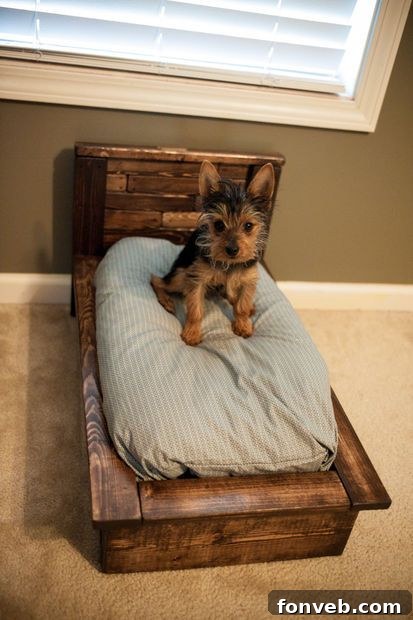 DIY Outdoor Bar Made from Pallets
