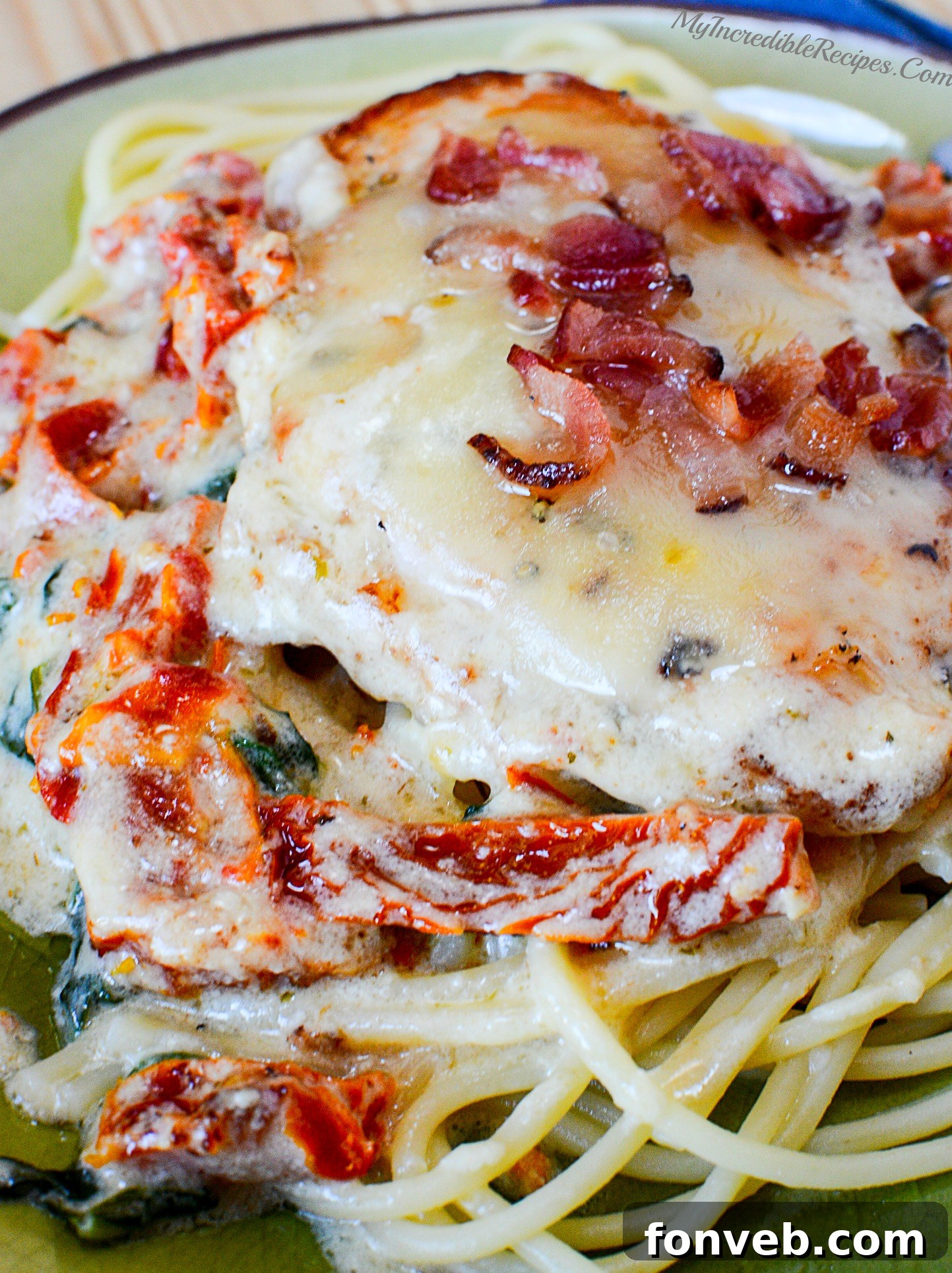 Overhead shot showcasing the complete creamy garlic chicken dish with all its components