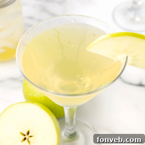 Appletini cocktail image
