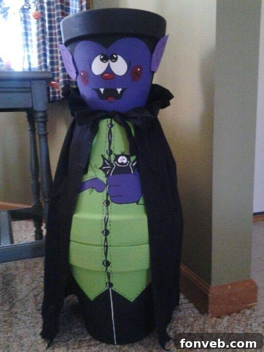 Spooktacular Fall and Halloween Inspirations to Love 18 DIY pumpkins made from reclaimed pallet wood, for rustic fall decor