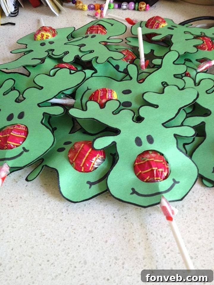 Rudolph Lollipop Craft, a simple and fun Christmas activity for kids