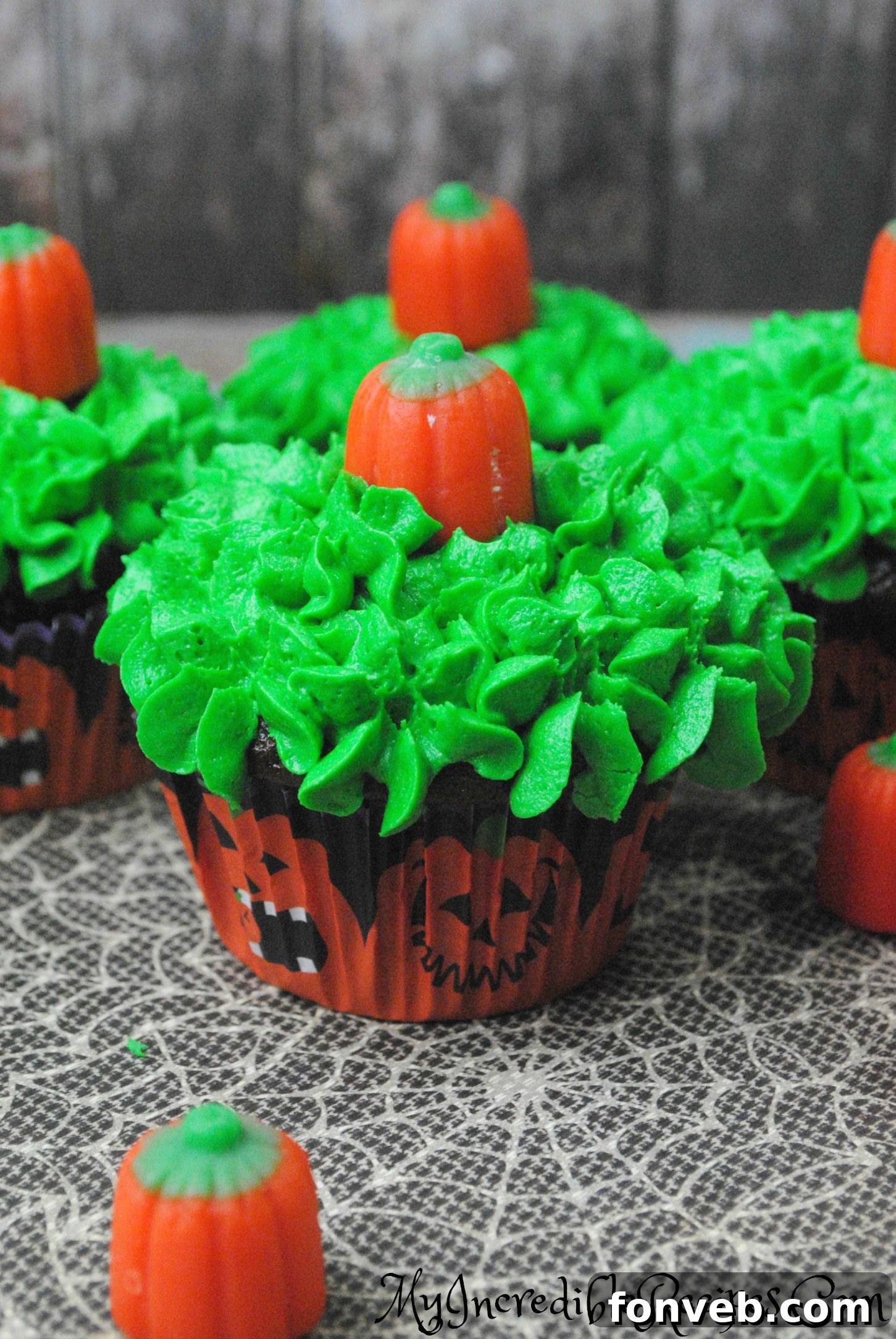 Autumn Pumpkin Patch Cupcakes 6 Display of multiple pumpkin patch cupcakes, ideal for Fall and Halloween