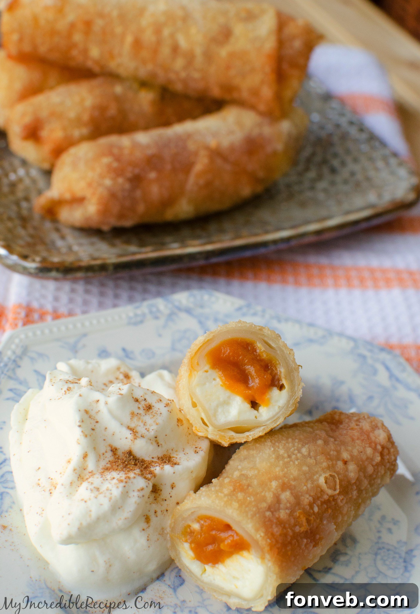 Crispy Pumpkin Cheesecake Rolls 6 Pumpkin Cheesecake Taquitos with Toppings