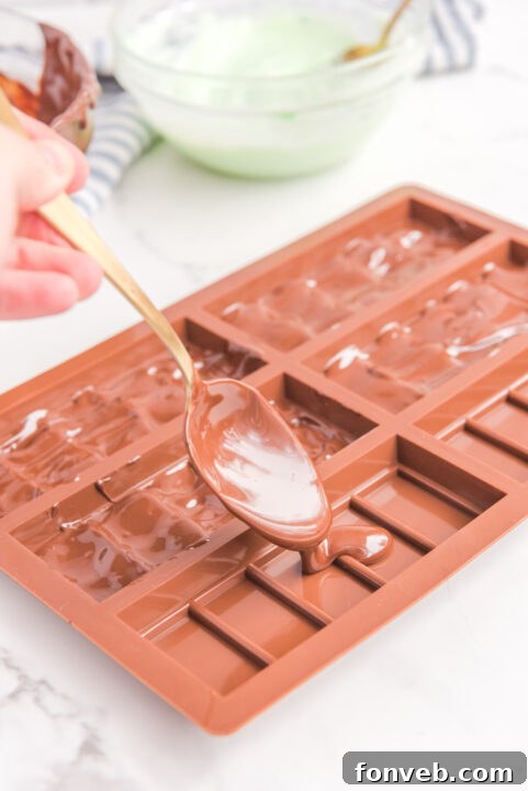 Step-by-step image of adding green mint chocolate layer.