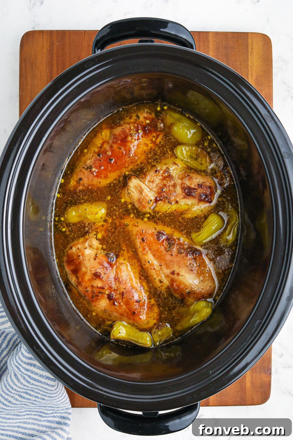 cooked mississippi chicken in crockpot 