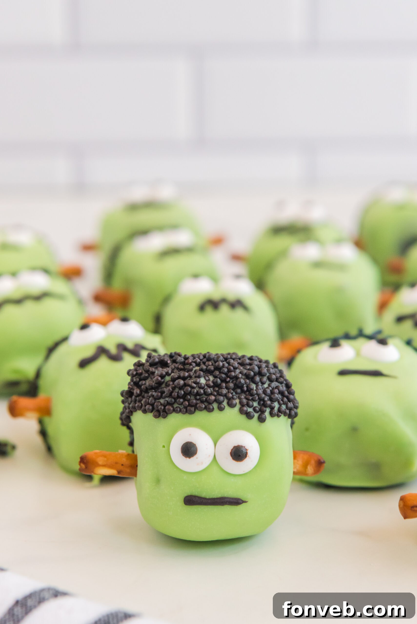 FrankenOreo Bites 2 Frankenstein Oreo Balls on table