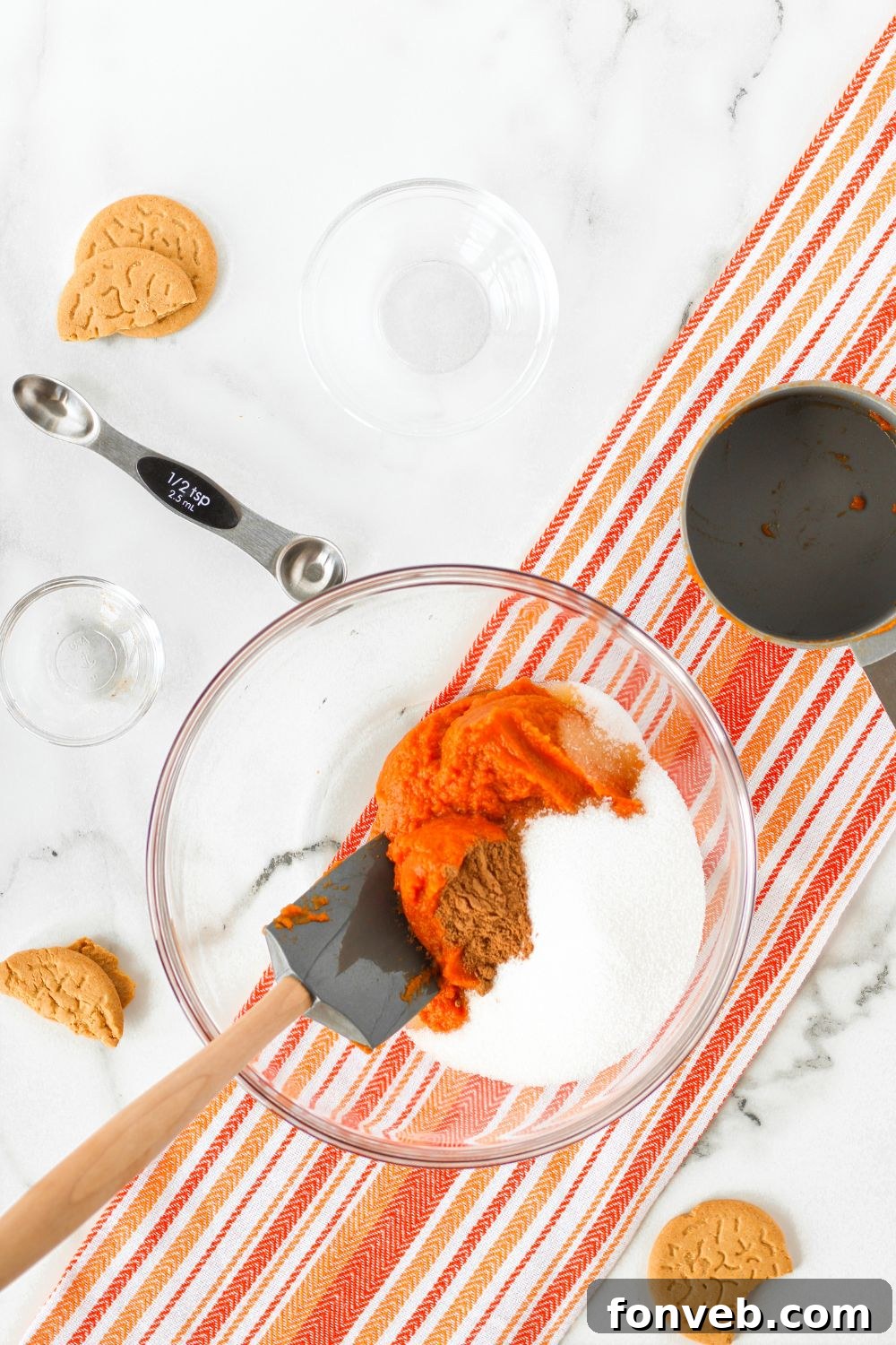 Spiced Pumpkin Ice Cream Pie 10 pumpkin puree in a bowl