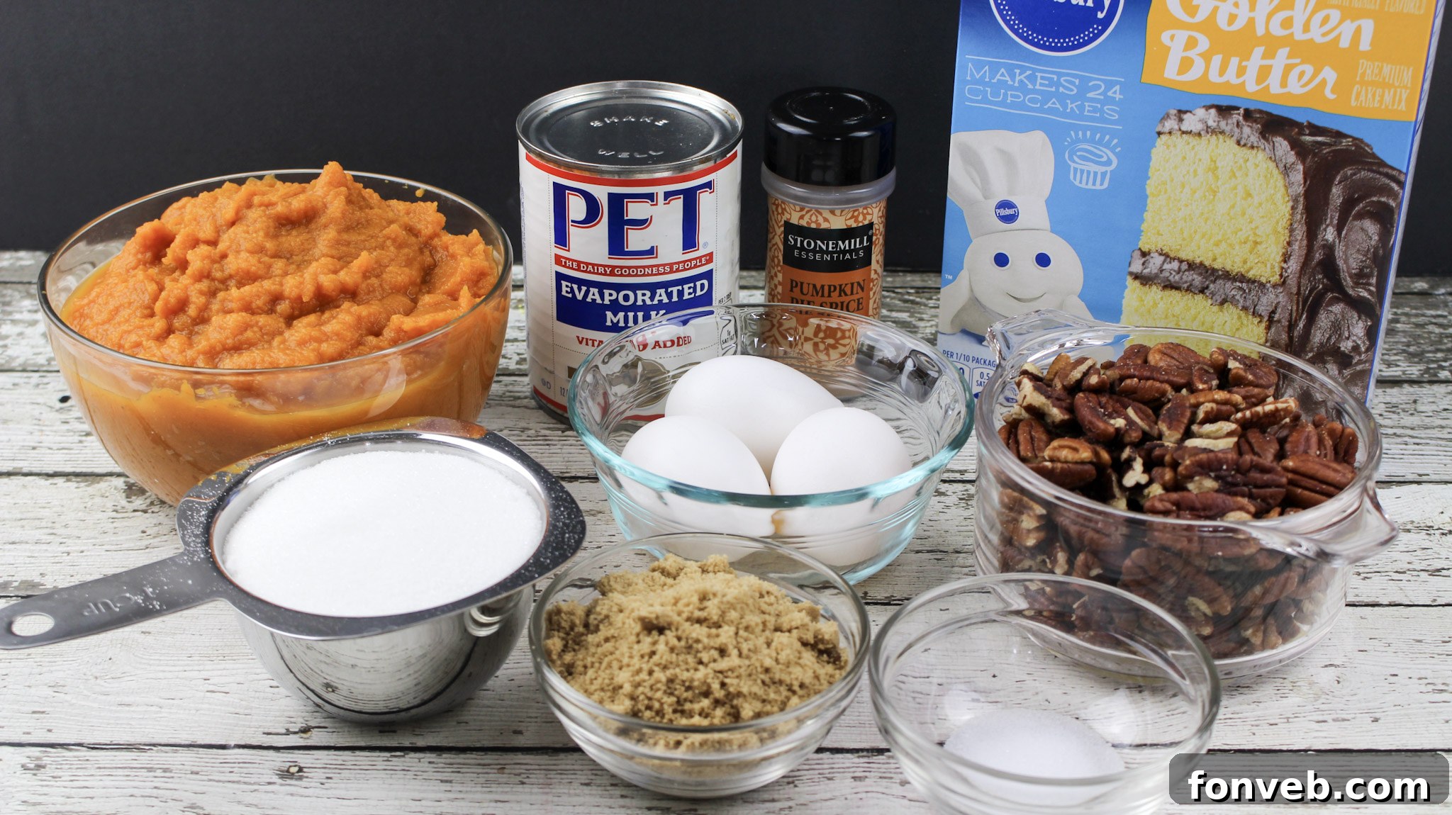 Easy Pumpkin Pecan Dump Cake 3 Ingredients for an easy Pumpkin Pecan Dump Cake recipe