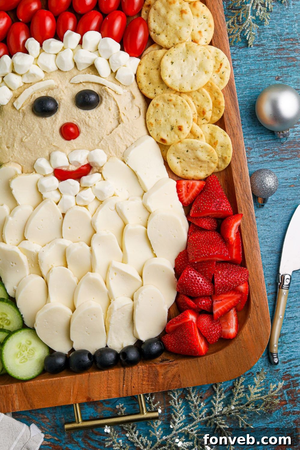 Santa Snack Tray on the side 