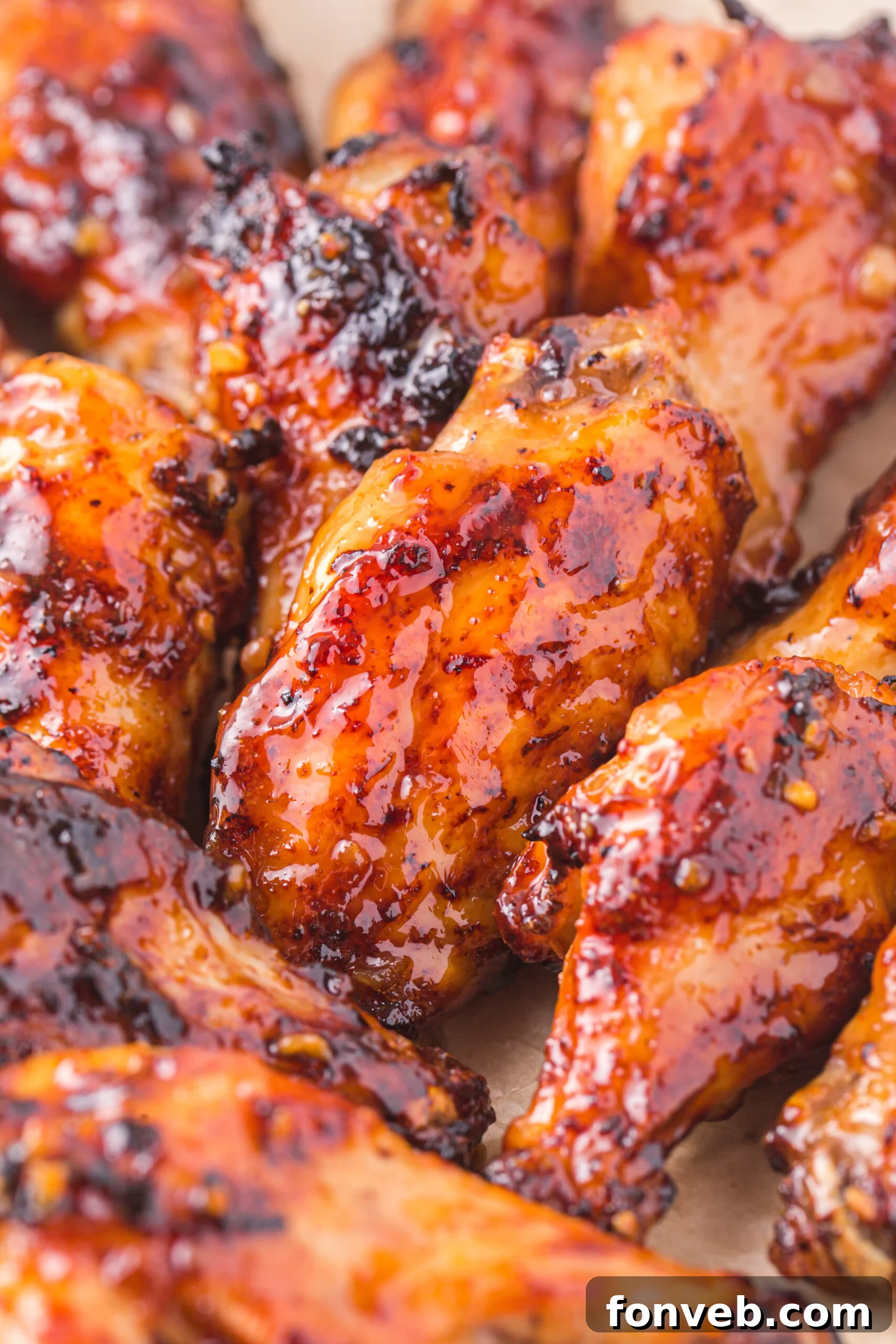 up close shot of the Air Fryer Honey Garlic Chicken Wings