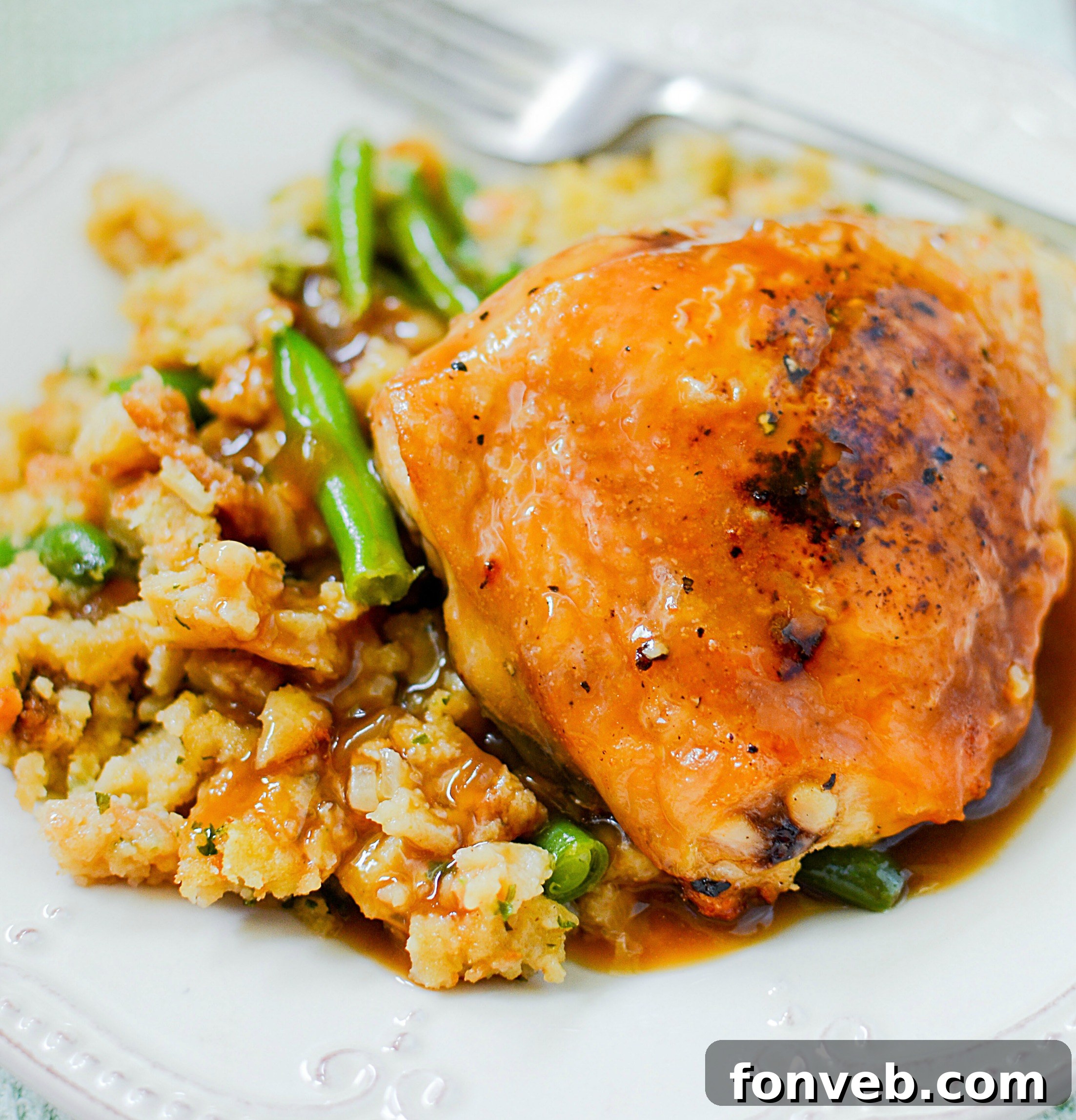 A close-up shot of the mouthwatering gravy, confirming its irresistible texture