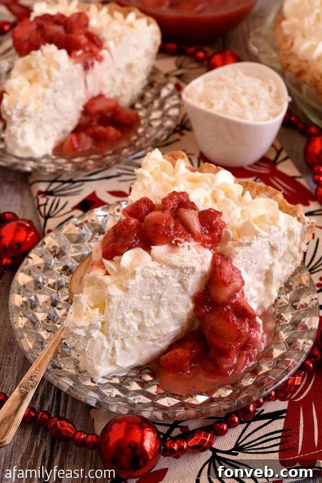 Lezzetiyle Baştan Çıkaracak Tarifler 23 White Christmas Pie with festive garnish