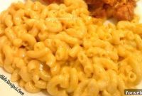 Velvety Slow Cooker Mac and Cheese