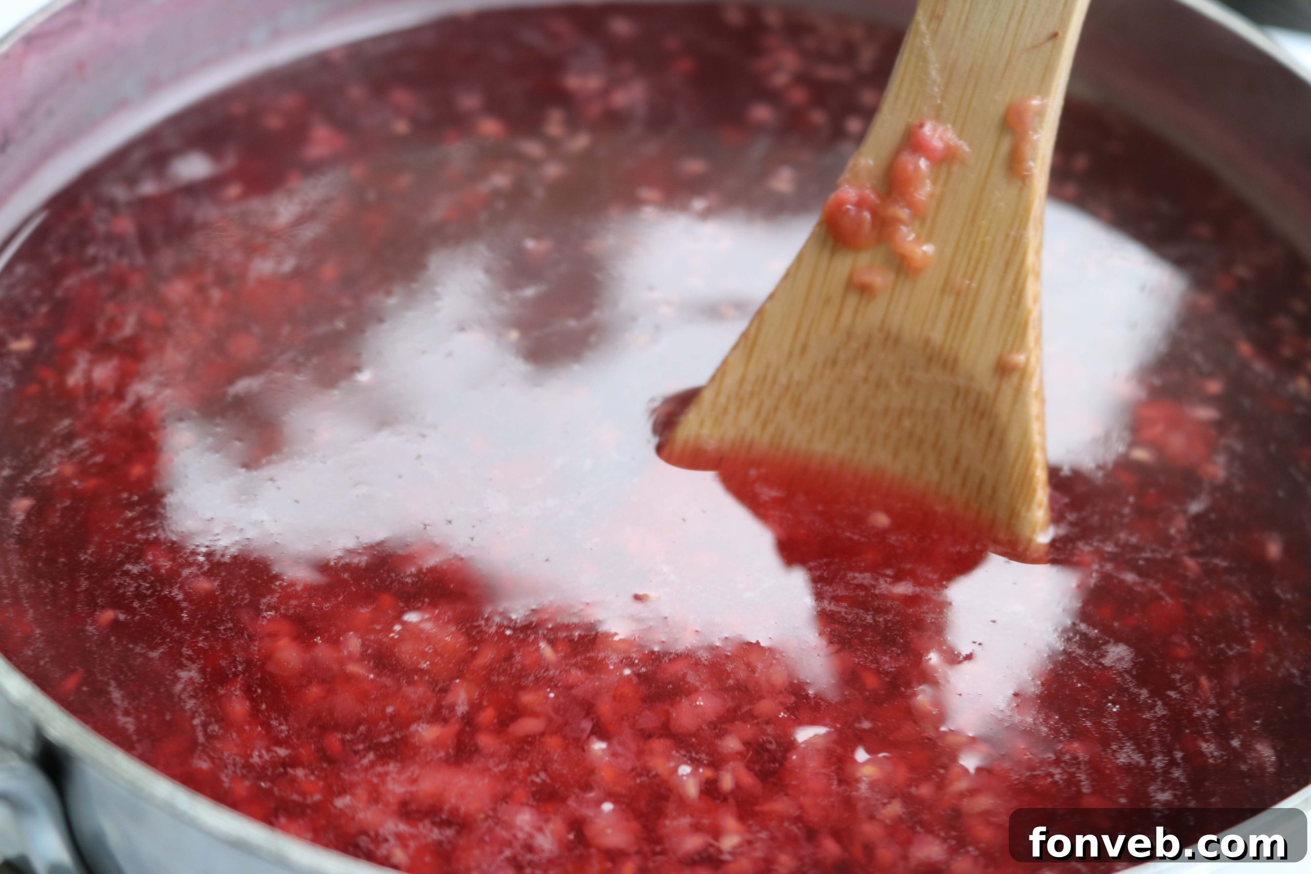 Southern Charm Raspberry Sweet Tea 4 A close-up shot of fresh, plump raspberries, the key ingredient for this homemade sweet tea recipe.