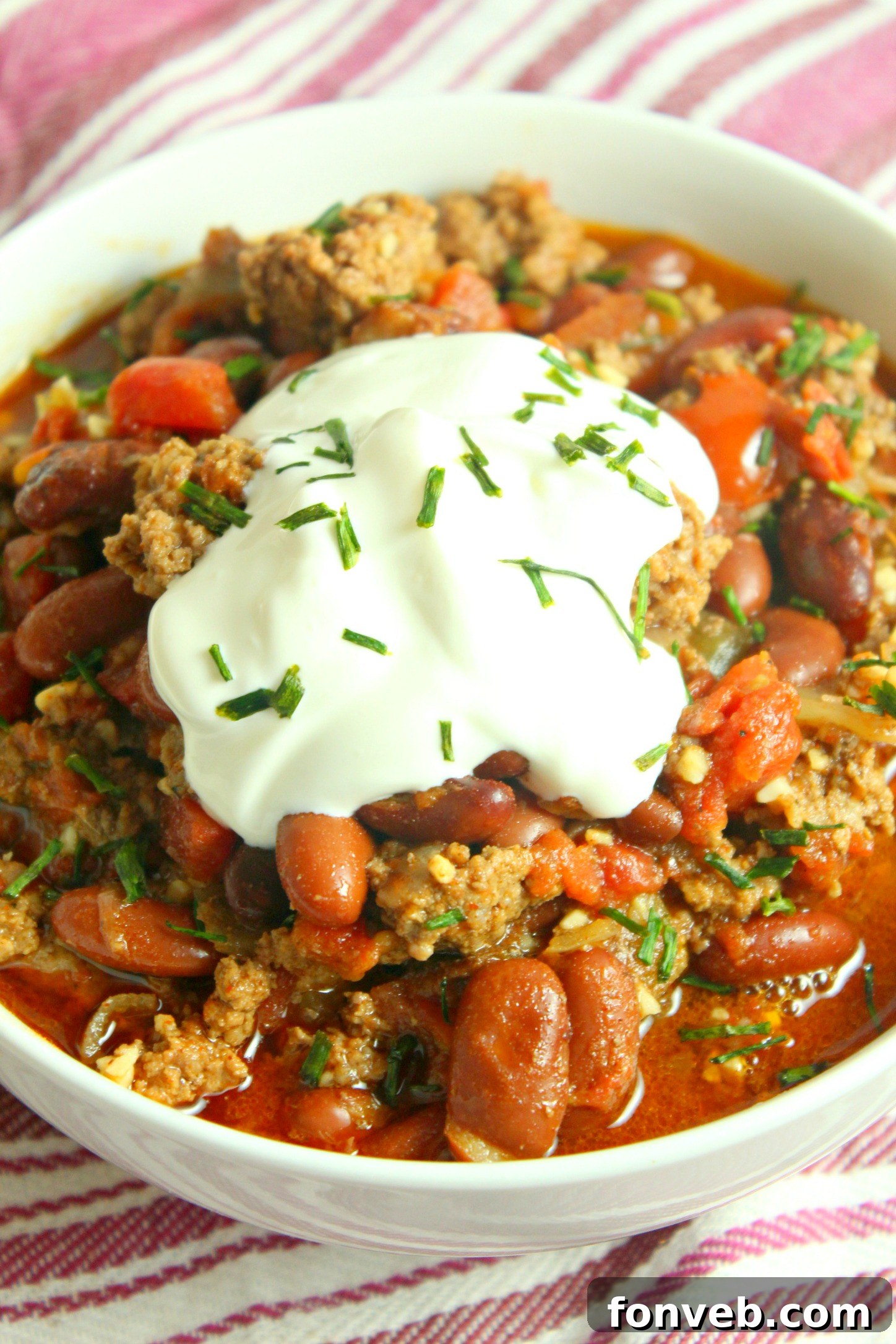 Ultimate Homestyle Slow Cooker Chili 8 Slow cooker filled with homemade chili, allowing flavors to meld perfectly.