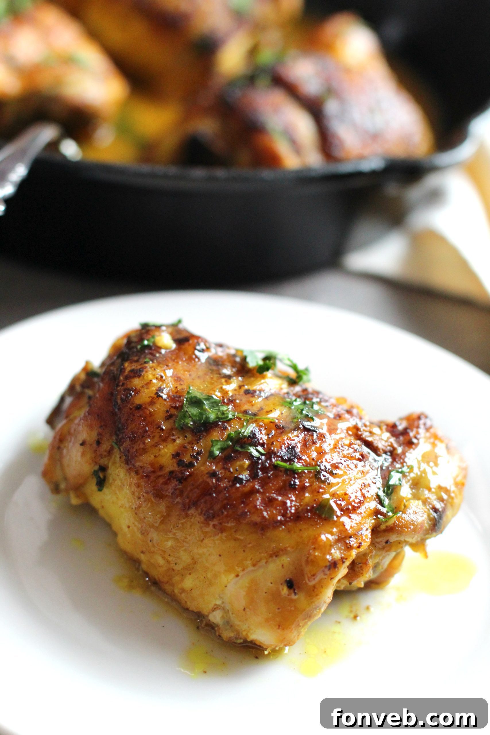 Final presentation of the brown sugar lemon chicken skillet, highlighting its golden crust and inviting appearance.