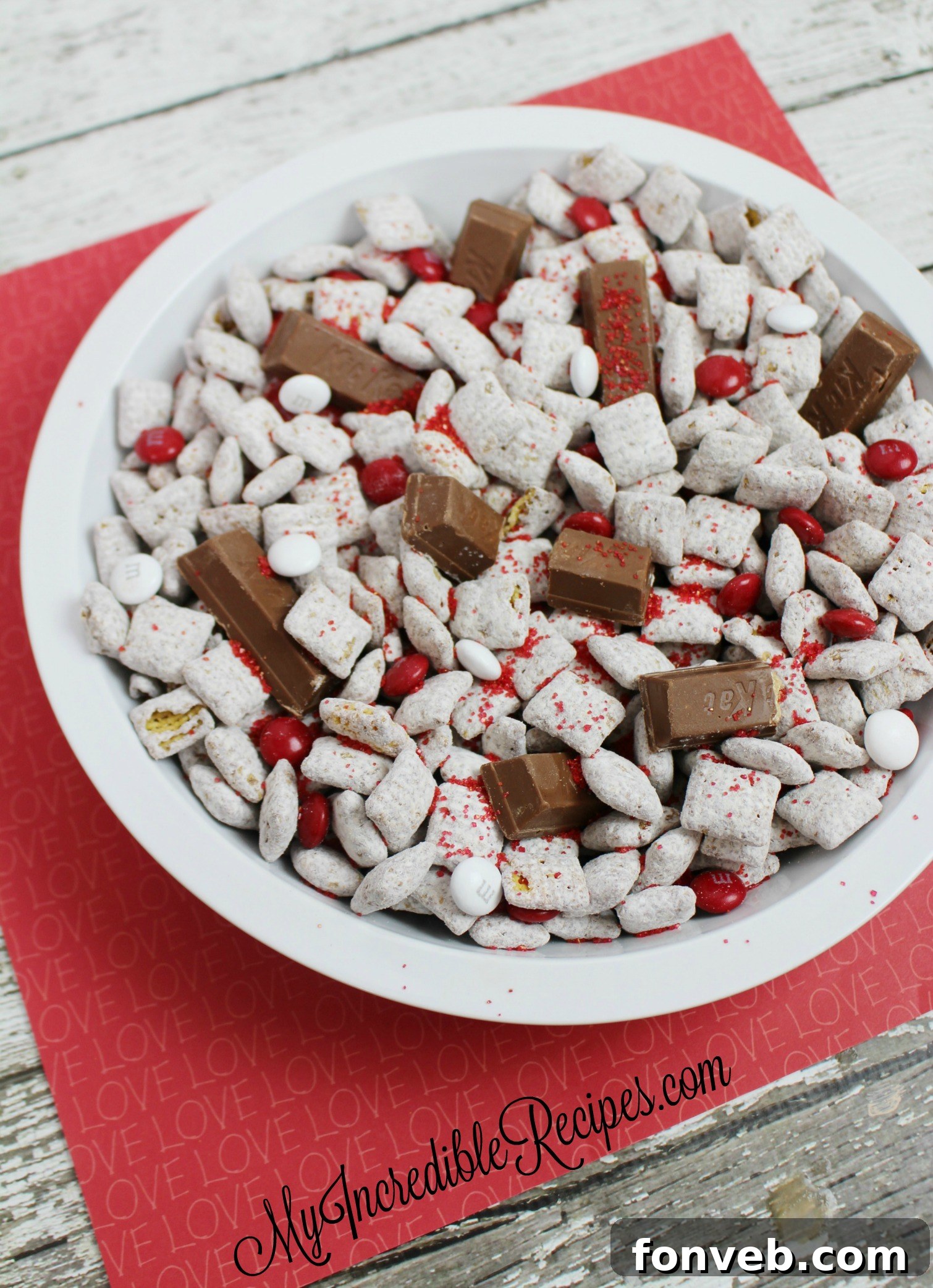 Sweetheart Kit Kat Muddy Buddies 3 Close up of Valentine's Day themed Muddy Buddies with red and white candies